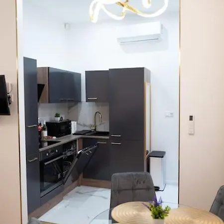 Apartment Gold'n Marble Budapest