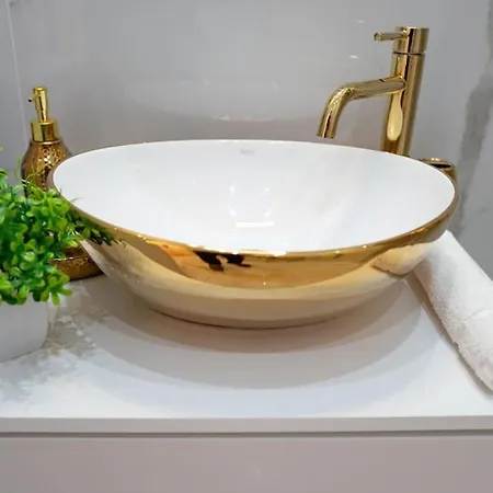 Apartment Gold'n Marble *